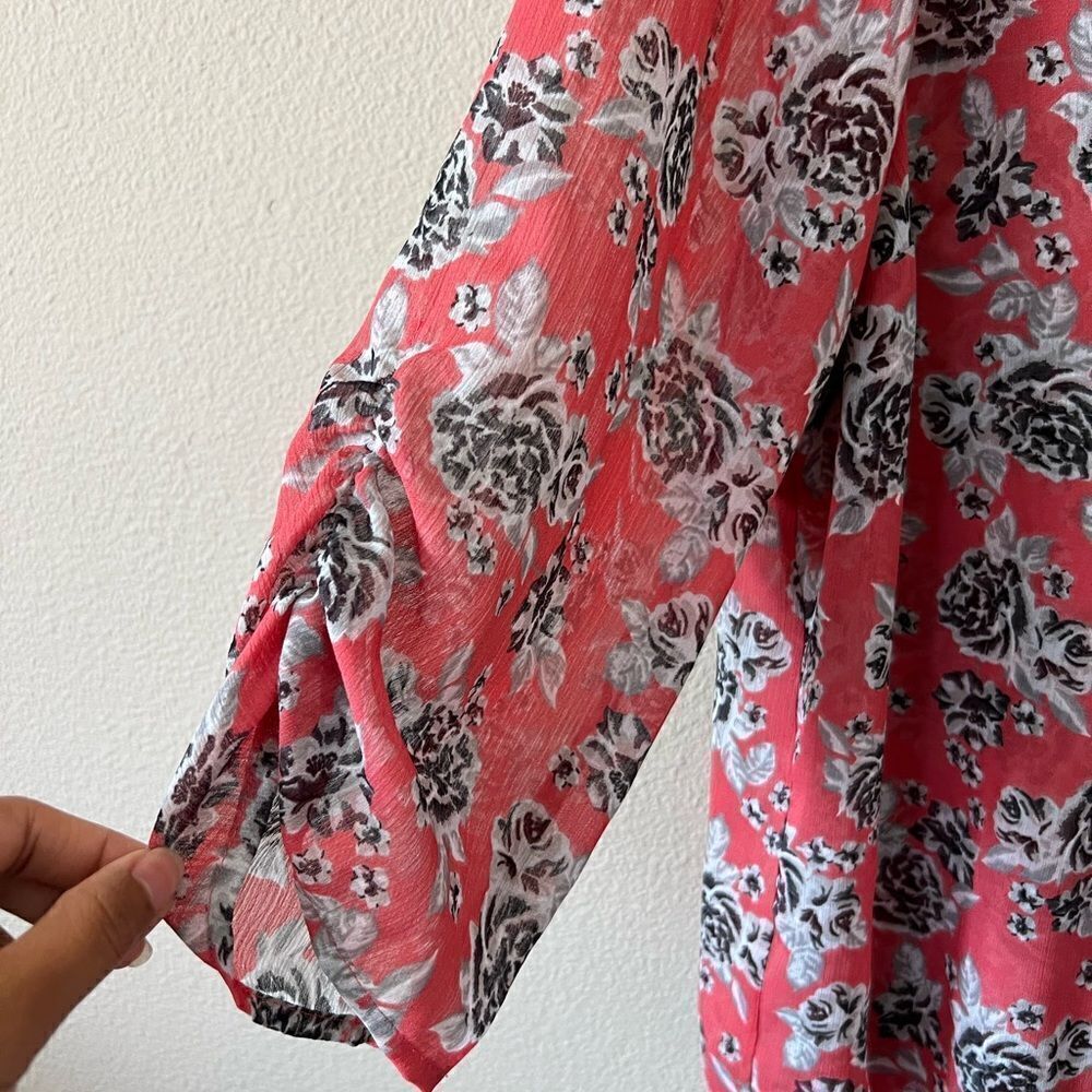 Torrid Floral Print Chiffon Pintuck Top - Picture 7 of 9